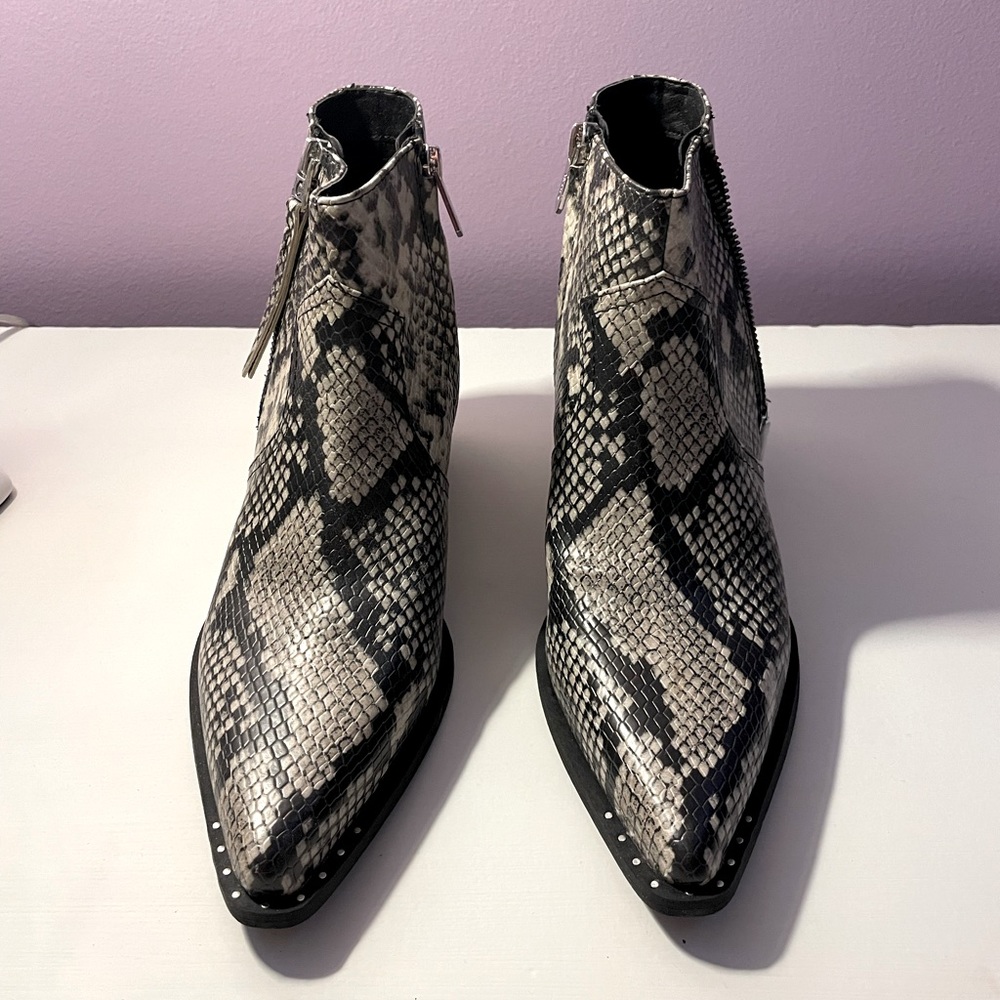 Circus by Sam Edelman boots